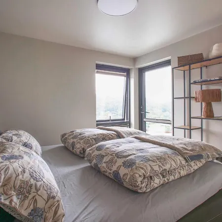 Stunning In With Kitchen *