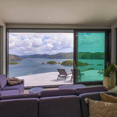 Feriehus 4 Bedroom Beautiful Home In Lyngdal *