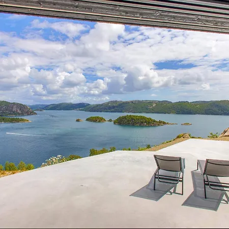 Casa de Férias Stunning In With Kitchen *