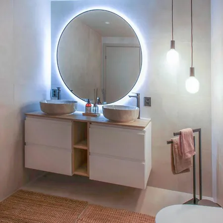 Semesterbostad Stunning In With Kitchen