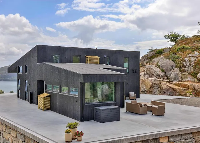 Hébergement de vacances Stunning In With Kitchen Lyngdal