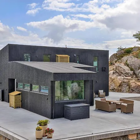 Nyaraló 4 Bedroom Beautiful In Lyngdal